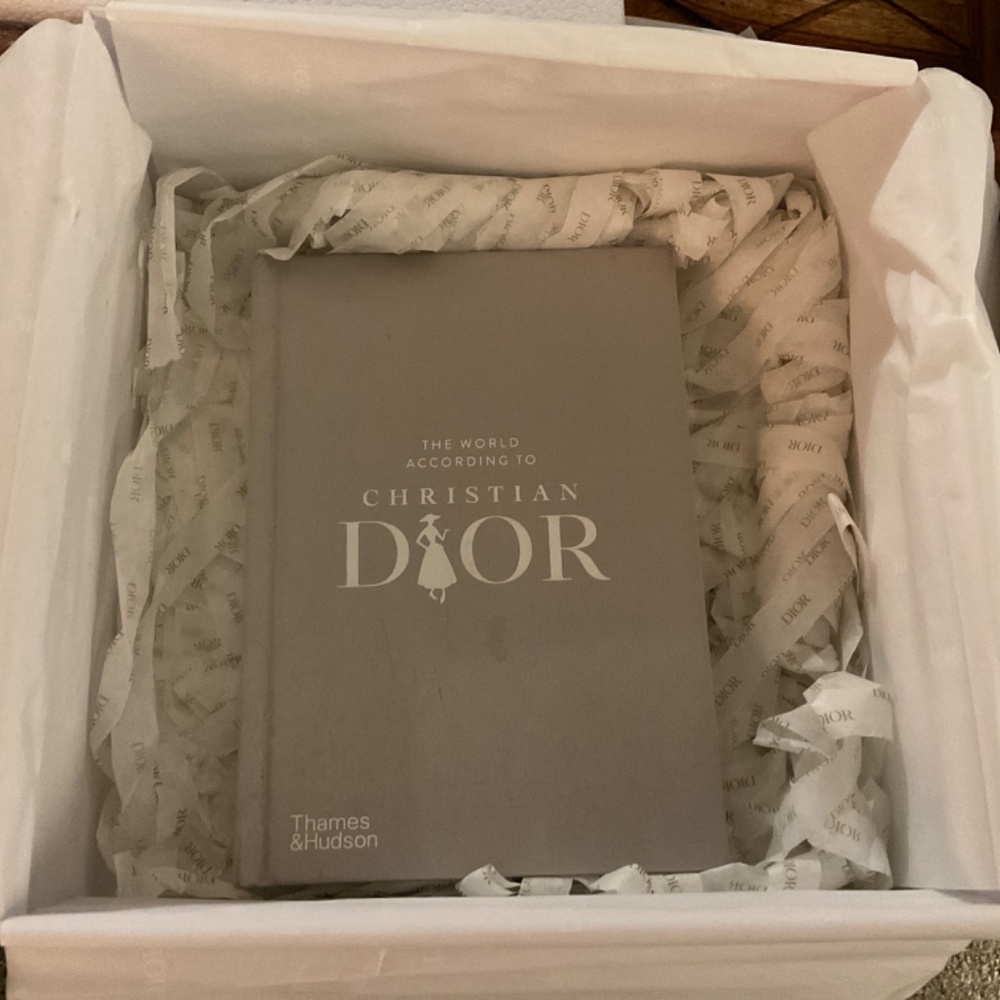 💛Custom Dior Goodie Box💛 - Picture 8 of 9